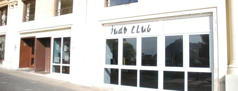 Fachada del Judo Club en Mari kalea, sede de Puerto